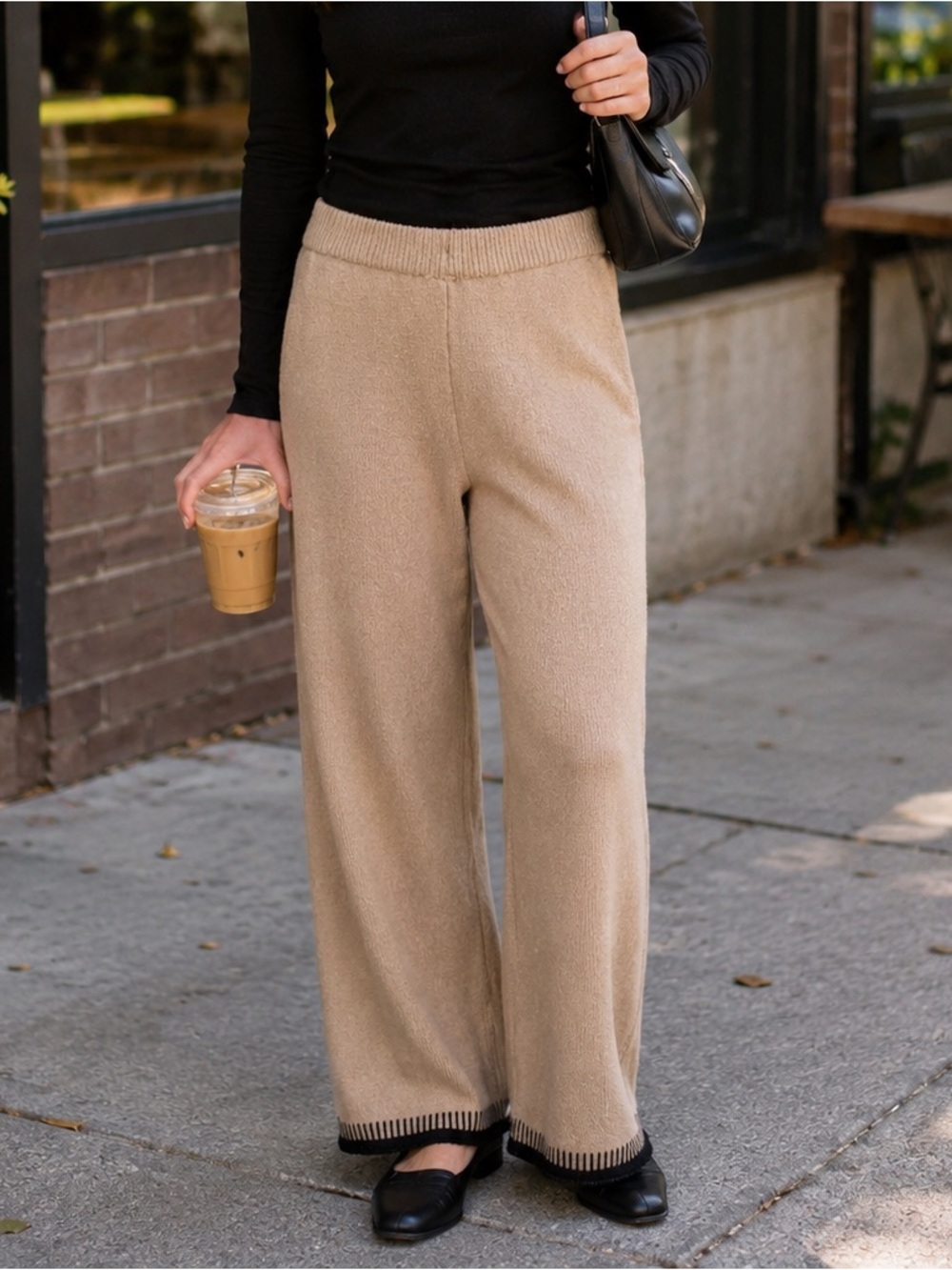 Women’s Wide-Leg Knit Pants in Beige